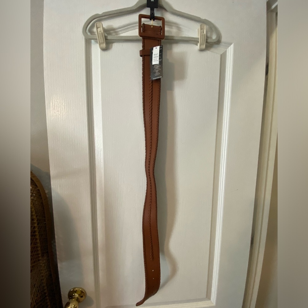 Ralph Lauren Women’s whipstitched wide leather belt. Medium- NWT 100% leather - Picture 2 of 8